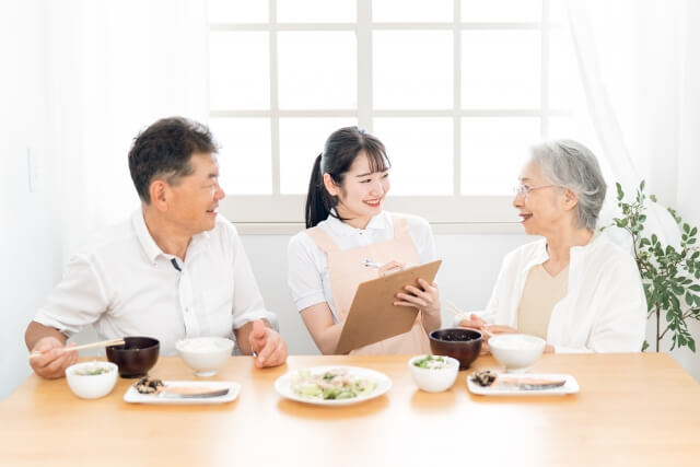 夫婦の暮らしをサポートする介護施設の特徴